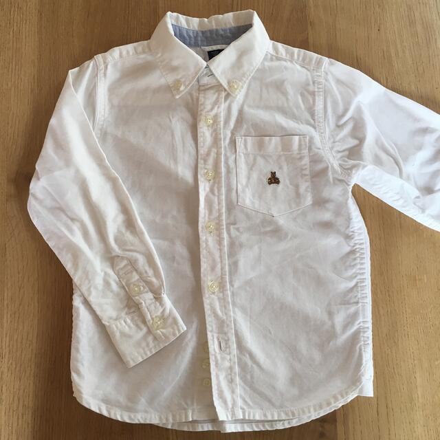 GAP Kids(ギャップキッズ)のGAP 白シャツ　110 キッズ/ベビー/マタニティのキッズ服男の子用(90cm~)(ブラウス)の商品写真