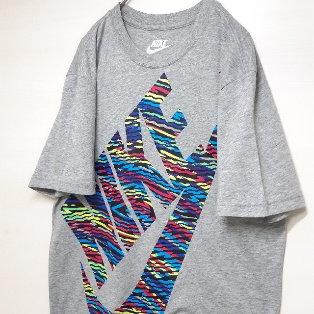 NIKE(ナイキ)のNIKE ナイキ 半袖 Tシャツ マルチカラー ビッグロゴ グレー M メンズのトップス(Tシャツ/カットソー(半袖/袖なし))の商品写真