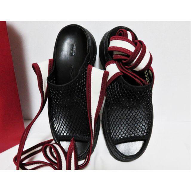 TOGA(トーガ)の定価4.2万 TOGA SNEAKER SANDAL 38 ブラック  レディースの靴/シューズ(サンダル)の商品写真