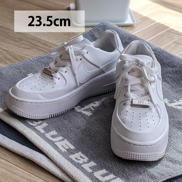 NIKE - NIKE ナイキ エア フォース 1 セージ LOW 23.5cm