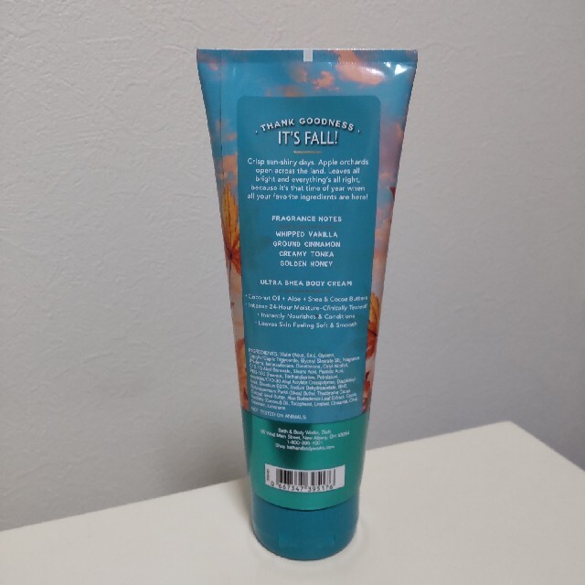 Bath & Body Works(バスアンドボディーワークス)のバス&ボディワークス ボディクリーム 226g コスメ/美容のボディケア(ボディクリーム)の商品写真