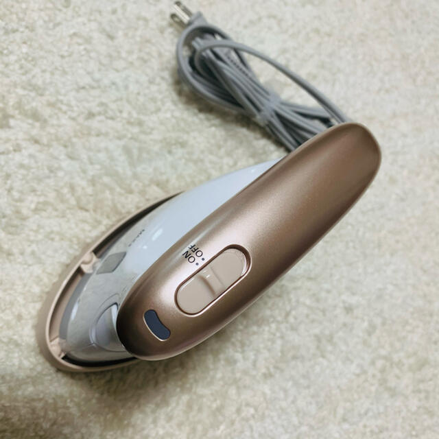 Panasonic(パナソニック)のyuuy様専用　Panasonic 衣類スチーマー　アイロン　NI-FS470 スマホ/家電/カメラの生活家電(アイロン)の商品写真