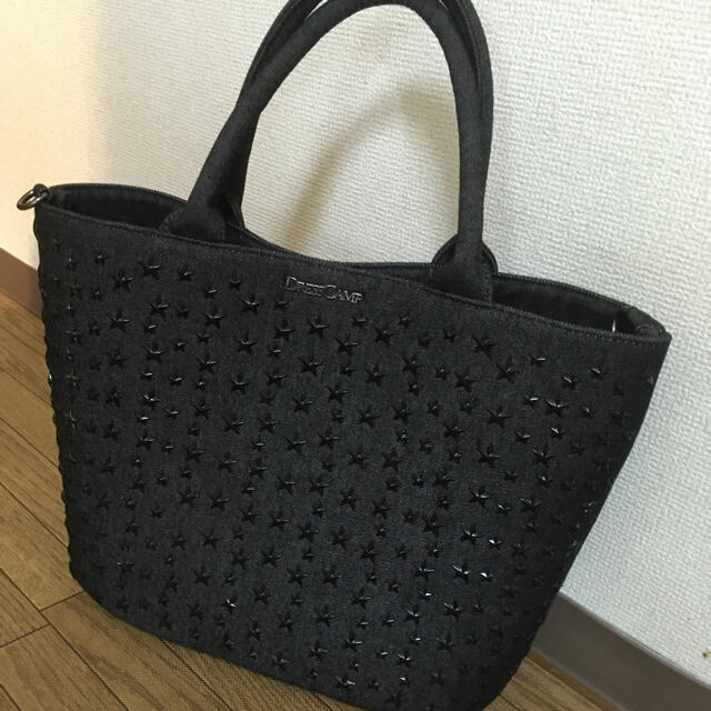 DRESSCAMP(ドレスキャンプ)のDRESSCAMP ドレスキャンプ　大きめ　スタッズ　 レディースのバッグ(ショルダーバッグ)の商品写真