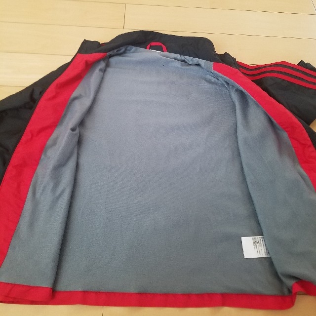 adidas(アディダス)のアディダス  ウインドブレーカー140センチ キッズ/ベビー/マタニティのキッズ服男の子用(90cm~)(ジャケット/上着)の商品写真