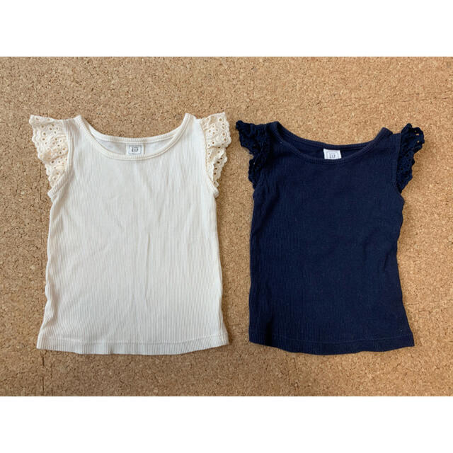 babyGAP(ベビーギャップ)のベビーギャップ　レースタンクトップ　 キッズ/ベビー/マタニティのベビー服(~85cm)(タンクトップ/キャミソール)の商品写真