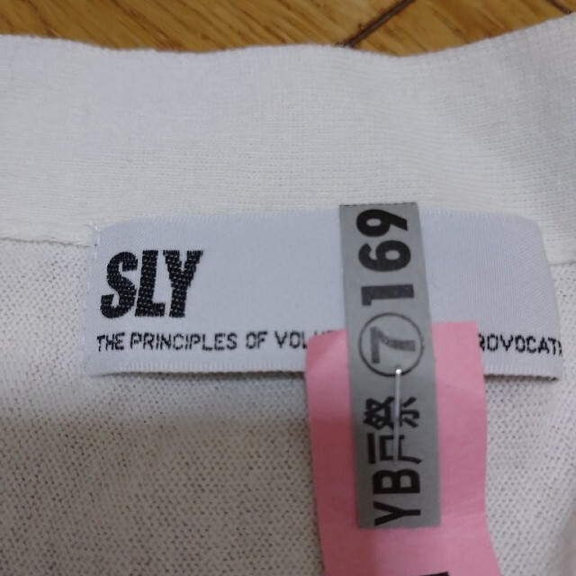 SLY(スライ)のSLY スライ ドルマンカーディガン 半袖 薄手 レディースのトップス(カーディガン)の商品写真