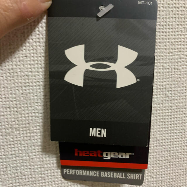 UNDER ARMOUR(アンダーアーマー)の新品！UNDER ARMOUR ベースボールシャツ メンズのトップス(Tシャツ/カットソー(半袖/袖なし))の商品写真