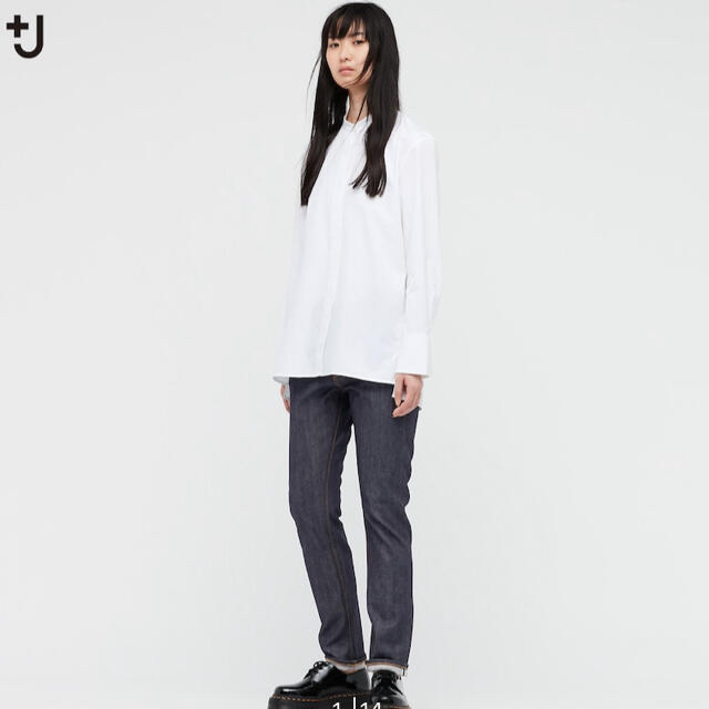 UNIQLO(ユニクロ)のユニクロ　＋J　ジルサンダー　セルビッジストレートジーンズ　ネイビー　21 レディースのパンツ(デニム/ジーンズ)の商品写真