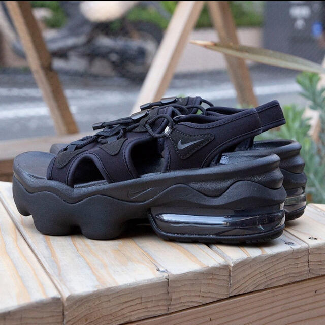 NIKE(ナイキ)のNIKE AIR MAX KOKO SANDAL ココサンダル　ブラック レディースの靴/シューズ(サンダル)の商品写真