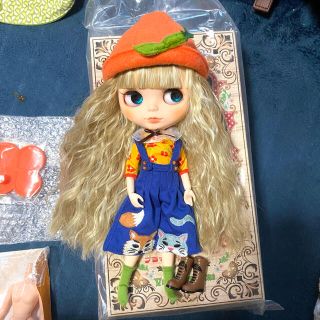 タカラトミー(Takara Tomy)のネオブライス カスタム(人形)