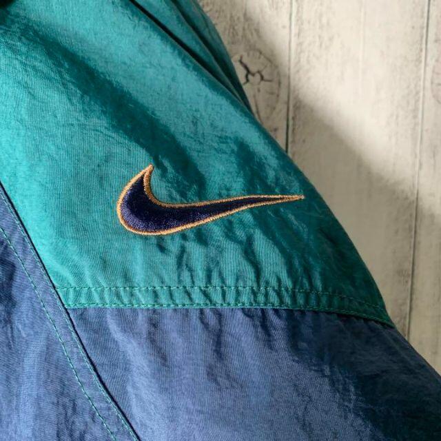 NIKE(ナイキ)の【白タグ 90s】ナイキ NIKE 刺繍ロゴ ジップ ナイロンジャケット 緑 紺 メンズのジャケット/アウター(ナイロンジャケット)の商品写真