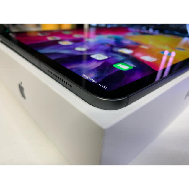 iPad(アイパッド)の【極美品】iPad Pro11 Wi-Fi＋セルラー 64G スマホ/家電/カメラのPC/タブレット(タブレット)の商品写真
