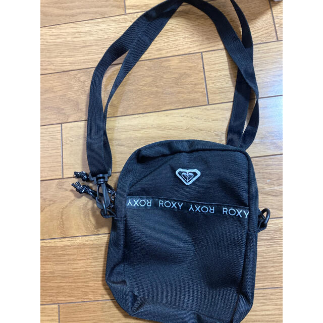 Roxy roxyショルダーバックの通販 by yshop｜ロキシーならラクマ