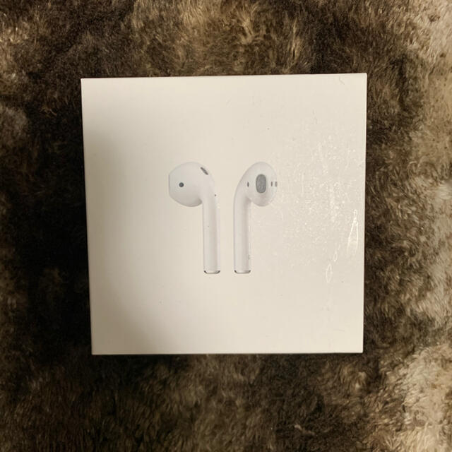 Apple(アップル)のairpods2 (中古) お掃除済み・不良事項なし スマホ/家電/カメラのオーディオ機器(ヘッドフォン/イヤフォン)の商品写真