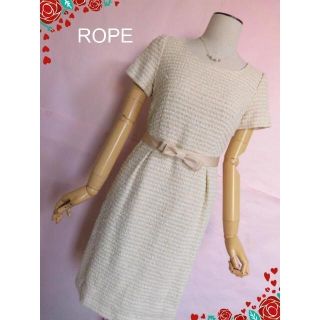 ロペ(ROPE’)の【ロペ/ROPE】上品ワンピース☆きれいめ☆リボン☆淡いベージュ系(ひざ丈ワンピース)