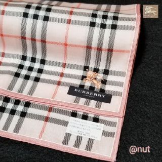 バーバリー(BURBERRY)のBURBERRYハンカチ💞ピンク・お花透かし模様・ベージュ(ワインホース)(ハンカチ)