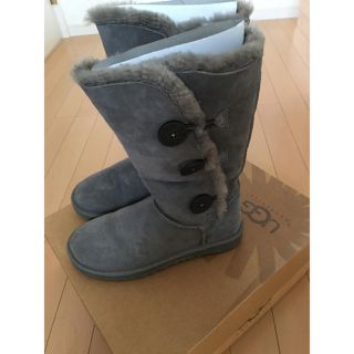 アグ(UGG)のUGG  ベイリーボタンムートンブーツ☆ミディアム丈 ☆25.0サイズ(ブーツ)