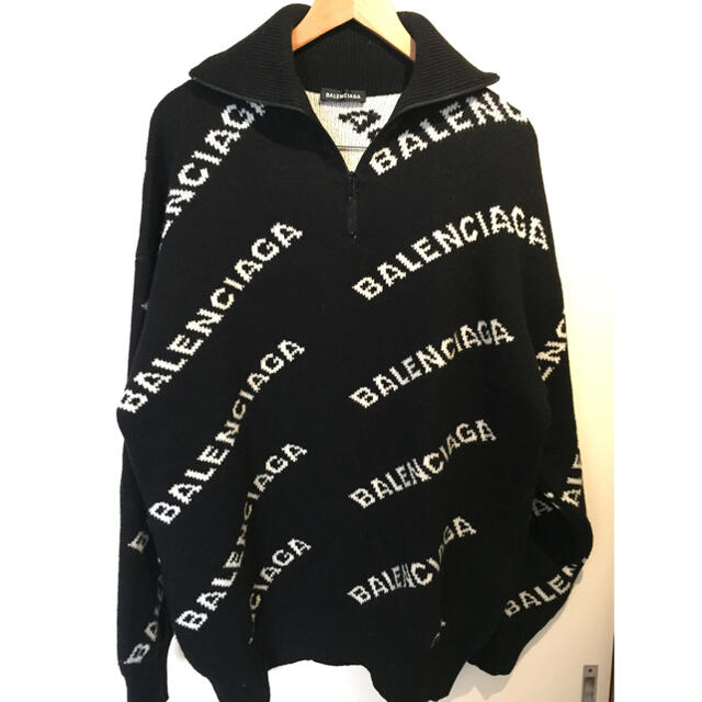 Balenciaga(バレンシアガ)のBALENCIAGA(バレンシアガ)ジップハイネック ブラック✖ホワイトロゴ メンズのトップス(ニット/セーター)の商品写真