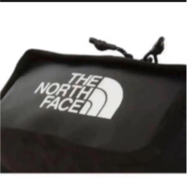 THE NORTH FACE(ザノースフェイス)の【未開封新品】ノースフェイス　ボディーバッグ　3L ビッグロゴ　黒色　男女兼用 レディースのバッグ(ボディバッグ/ウエストポーチ)の商品写真