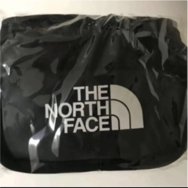 THE NORTH FACE(ザノースフェイス)の【未開封新品】ノースフェイス　ボディーバッグ　3L ビッグロゴ　黒色　男女兼用 レディースのバッグ(ボディバッグ/ウエストポーチ)の商品写真