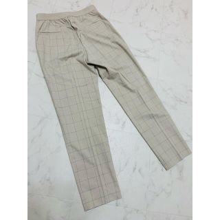 ユニクロ(UNIQLO)の【超美品】UNIQLO チェックパンツ　ベージュ(カジュアルパンツ)