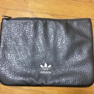 アディダス(adidas)のadidas クラッチバッグ(セカンドバッグ/クラッチバッグ)