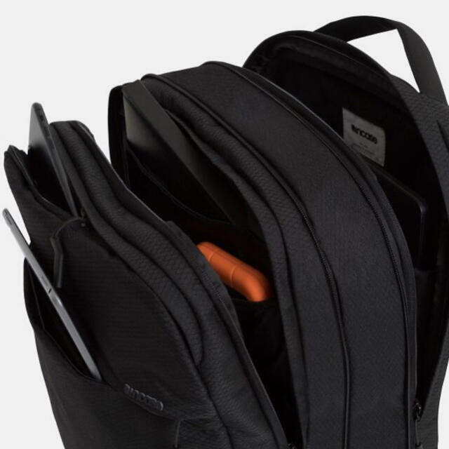 Incase(インケース)のCity Backpack with Diamond Ripstop メンズのバッグ(バッグパック/リュック)の商品写真