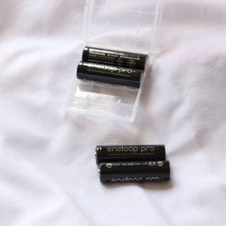 パナソニック エネループ プロ 単3形 4本セット 逆輸入(バッテリー/充電器)