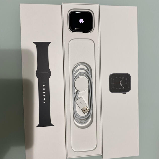 Apple Watch SE 44mm GPSモデル スペースグレイ　品