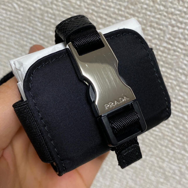 PRADA(プラダ)のPRADA AirPods Pro ケース スマホ/家電/カメラのスマホアクセサリー(ストラップ/イヤホンジャック)の商品写真