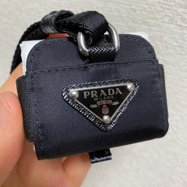 PRADA(プラダ)のPRADA AirPods Pro ケース スマホ/家電/カメラのスマホアクセサリー(ストラップ/イヤホンジャック)の商品写真