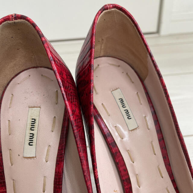 miumiuミュウミュウ レザーパンプス レッドパンプス | www.jarussi.com.br