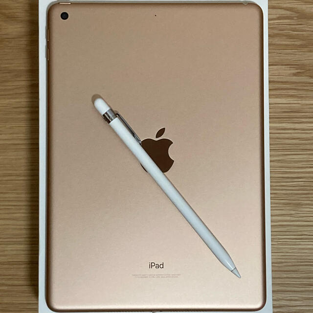 iPad 32GB + Apple Pencil 美品（再掲）の通販 by masashi's shop｜アイパッドならラクマ - iPad第6世代 新作限定品