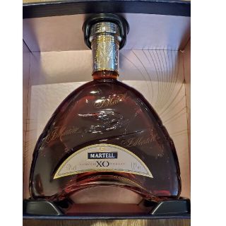 MARTELL COGNAC 40％alc 1L箱はすこし痛んでますが、中身(ブランデー)