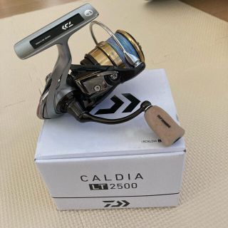 ダイワ(DAIWA)のダイワ　カルディアLT2500(リール)