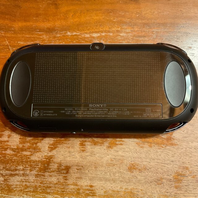 PlayStation Vita(プレイステーションヴィータ)のPS vita エンタメ/ホビーのゲームソフト/ゲーム機本体(携帯用ゲーム機本体)の商品写真