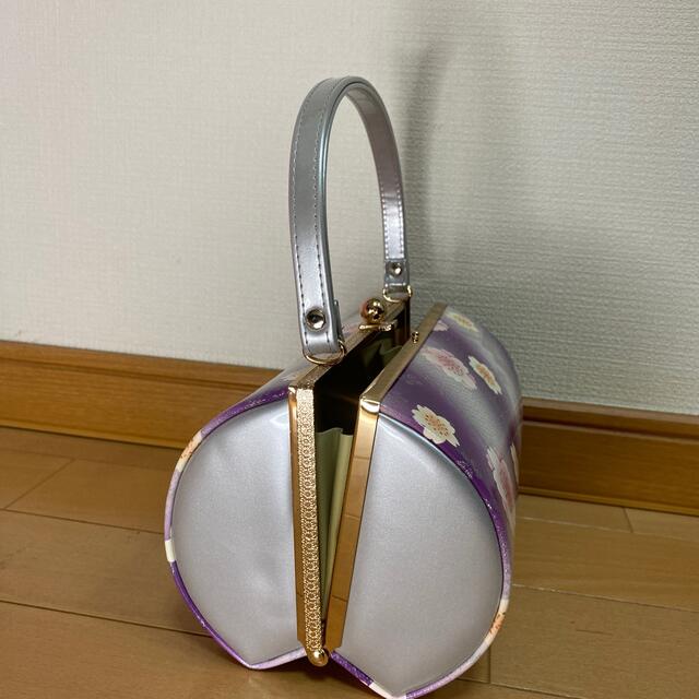 成人式　バッグ　和柄　パーティ　卒業 ハンドメイドのファッション小物(バッグ)の商品写真