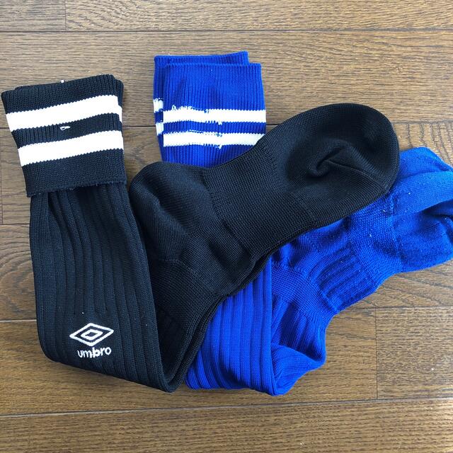 UMBRO(アンブロ)のumbro サッカーソックス 18〜22cm スポーツ/アウトドアのサッカー/フットサル(その他)の商品写真