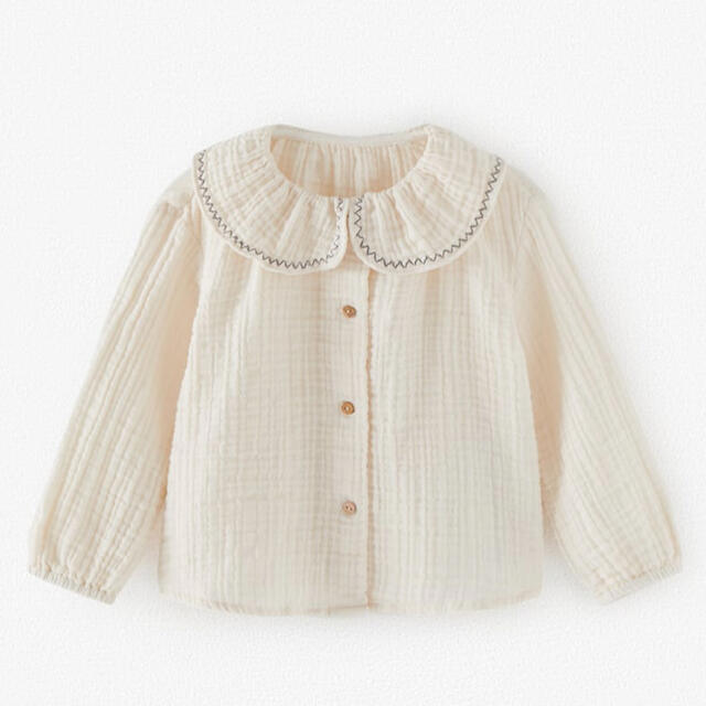 ZARA(ザラ)のZARA ピーターパン襟クレープ地シャツ　襟付きブラウス キッズ/ベビー/マタニティのベビー服(~85cm)(シャツ/カットソー)の商品写真