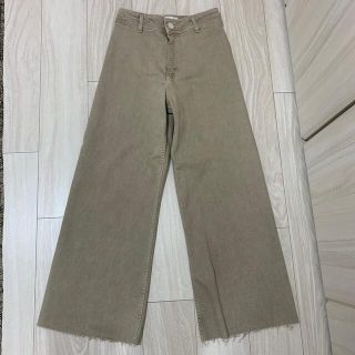 ザラ(ZARA)の★417様★専用　ZARA ベージュ ワイドジーンズ(デニム/ジーンズ)