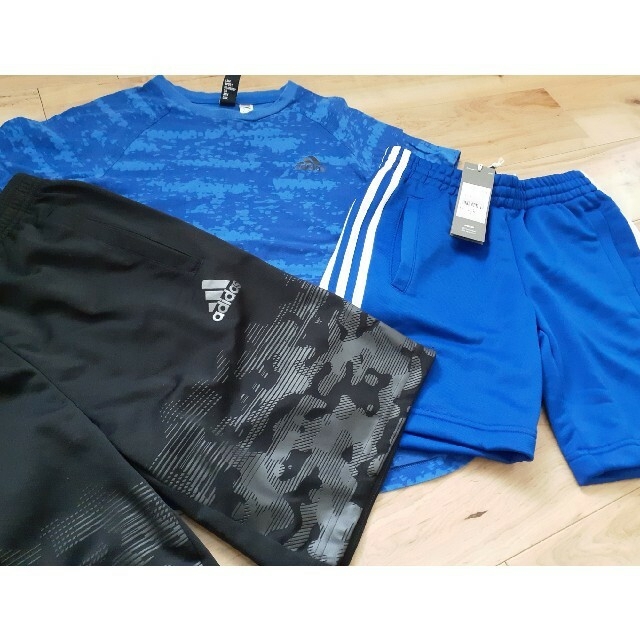 adidas(アディダス)の新品ありadidasアディダス　Tシャツ&ハーフパンツ３点セット150cm運動会 キッズ/ベビー/マタニティのキッズ服男の子用(90cm~)(その他)の商品写真