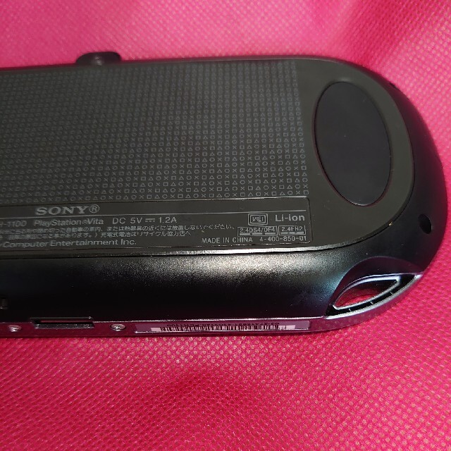 PS Vita PCH-1100 SONY ブラック 2