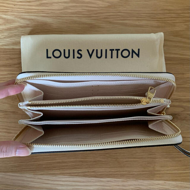 LOUIS VUITTON(ルイヴィトン)のLOUIS VUITTON ジッピー・ウォレット 長財布 レディースのファッション小物(財布)の商品写真