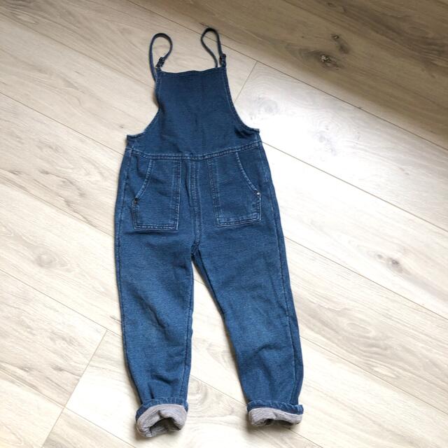 ZARA KIDS(ザラキッズ)のザラキッズ104サイズ　デニムサロペット　 キッズ/ベビー/マタニティのキッズ服男の子用(90cm~)(パンツ/スパッツ)の商品写真