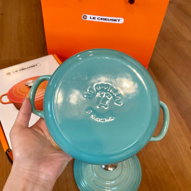 LE CREUSET(ルクルーゼ)のLe creuset ル クルーゼ 鍋14cm 色coolmint 離乳食作り インテリア/住まい/日用品のキッチン/食器(鍋/フライパン)の商品写真