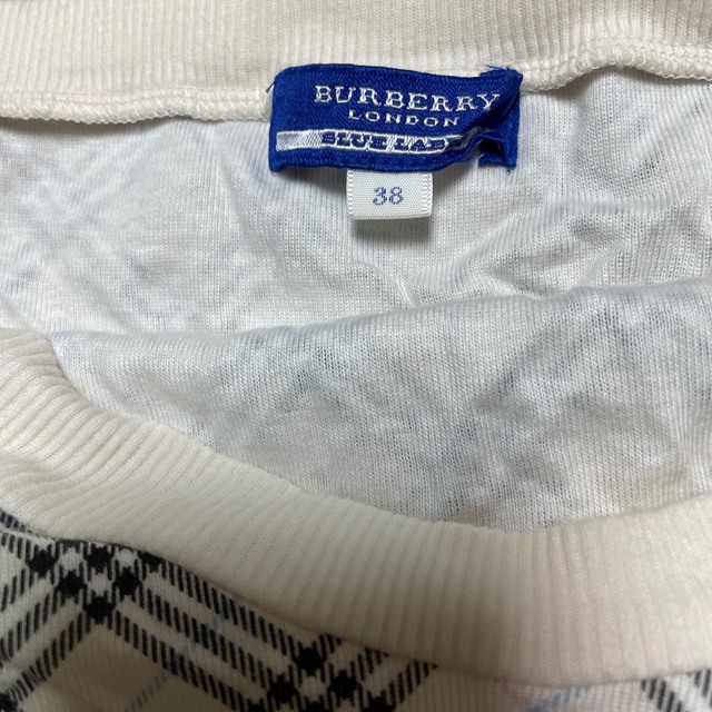 BURBERRY BLUE LABEL(バーバリーブルーレーベル)のBURBERRYバーバリーブラックレーベルタンクトップ レディースのトップス(タンクトップ)の商品写真