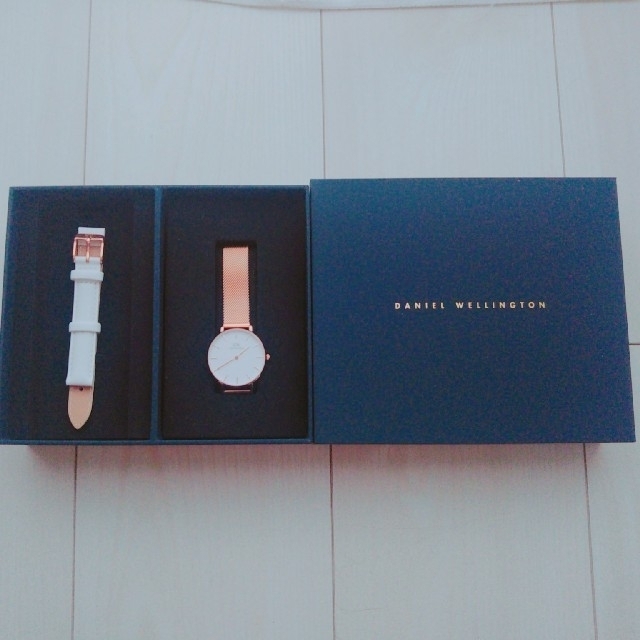 Daniel Wellington(ダニエルウェリントン)の【最終値下げ】ダニエルウェリントン 時計＆ベルトセット レディースのファッション小物(腕時計)の商品写真