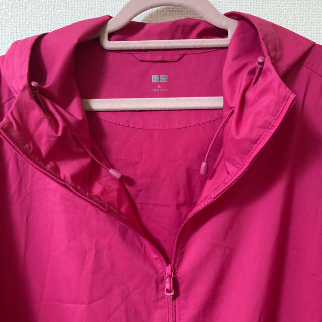 UNIQLO(ユニクロ)のユニクロ　ポケッタブルパーカー　ピンク　レディース レディースのジャケット/アウター(ナイロンジャケット)の商品写真