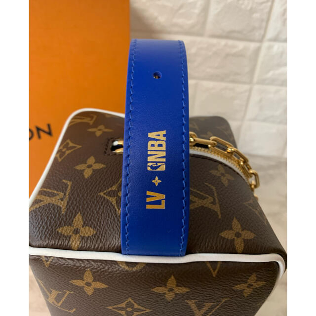 LOUIS VUITTON(ルイヴィトン)の新品　ルイヴィトン  LV  ✖︎ NBA  M45588 コラボ商品 メンズのバッグ(ボディーバッグ)の商品写真