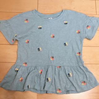 ギャップキッズ(GAP Kids)のGAP kids  カットソー　130cm  女の子　お花　水色(Tシャツ/カットソー)